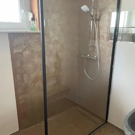 Janko's House Apartman *