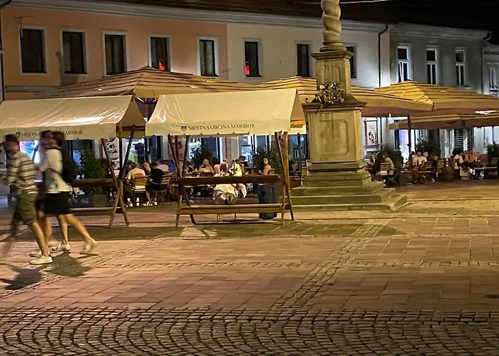 Janko's House מריבור