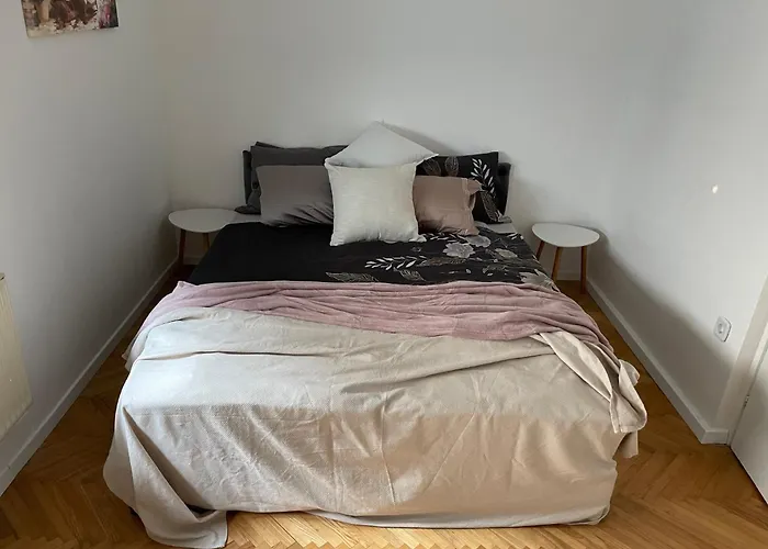 Janko's House מריבור